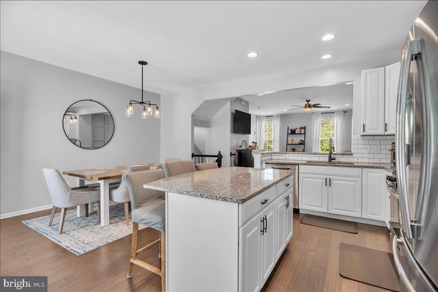 177 VILLAGE GREEN LN, Sicklerville, NJ 08081