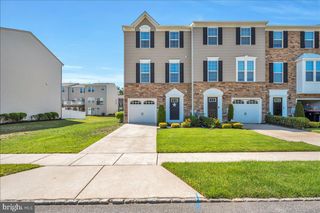 177 VILLAGE GREEN LN, Sicklerville, NJ 08081