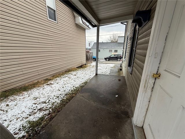 306 Laredo St, Mckeesport, PA 15133