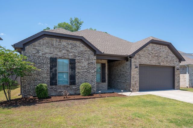 1545 Blue Lucerne Drive, Conway, AR 72034