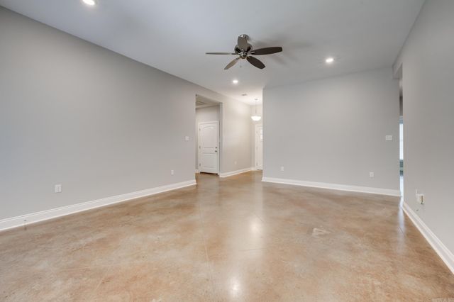 1545 Blue Lucerne Drive, Conway, AR 72034