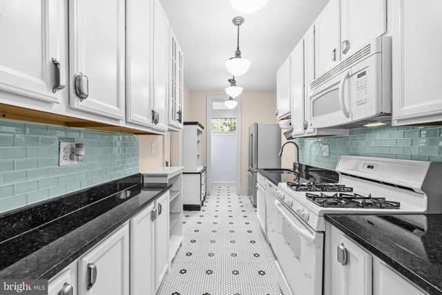 617 FERN PL NW, Washington, DC 20012