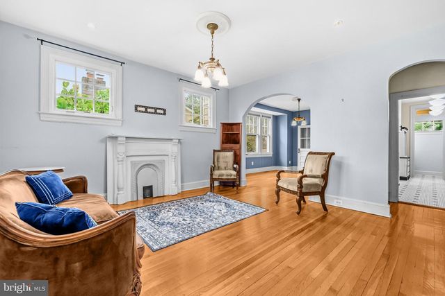 617 FERN PL NW, Washington, DC 20012