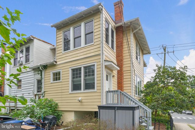 617 FERN PL NW, Washington, DC 20012