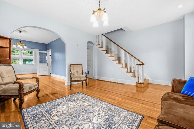 617 FERN PL NW, Washington, DC 20012