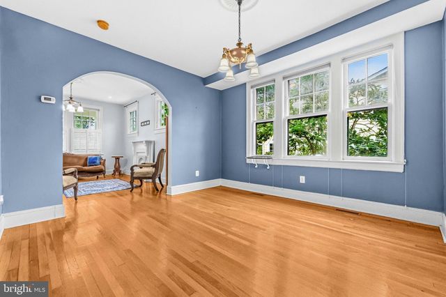 617 FERN PL NW, Washington, DC 20012