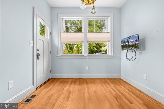 617 FERN PL NW, Washington, DC 20012