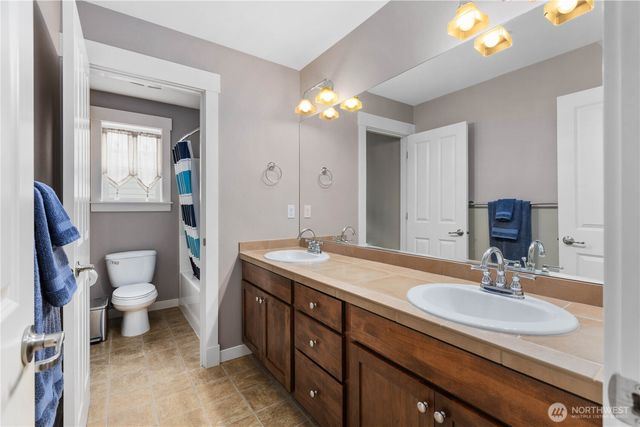 35918 SE Kendall Peak Street, Snoqualmie, WA 98065
