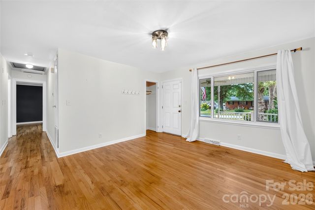 205 Gaddis Drive, Mount Holly, NC 28120