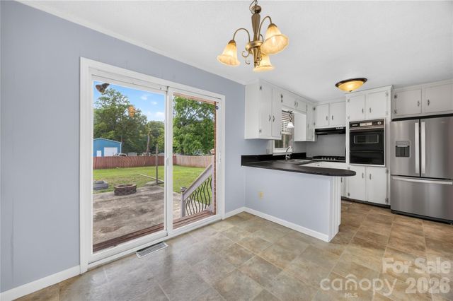 205 Gaddis Drive, Mount Holly, NC 28120