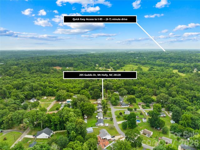 205 Gaddis Drive, Mount Holly, NC 28120