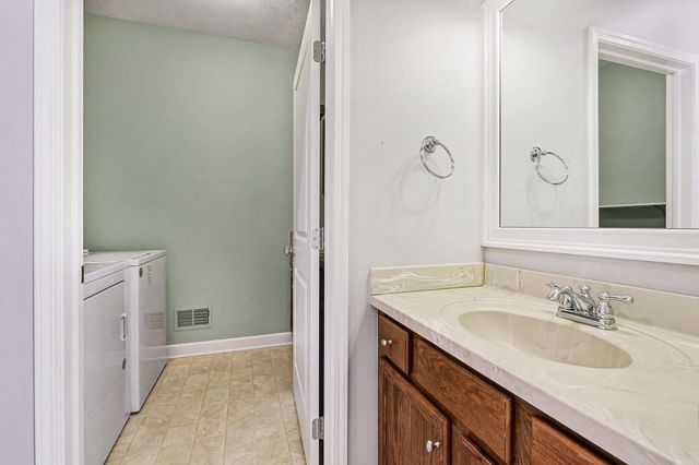 4024 Tom Morris Drive Ne, Plainfield Twp, MI 49306