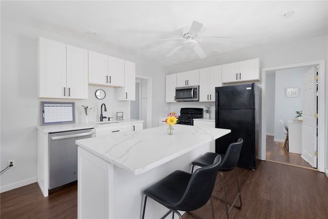 51 Old Oak Avenue, Cranston, RI 02920