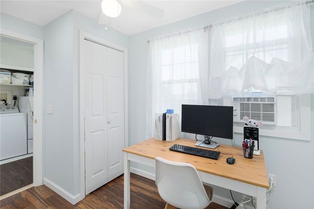 51 Old Oak Avenue, Cranston, RI 02920