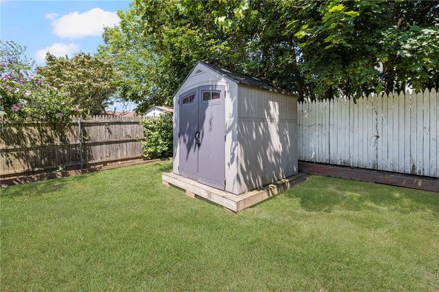 51 Old Oak Avenue, Cranston, RI 02920