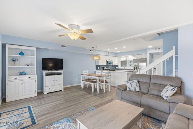 1401 Canal Drive Apt 3, Carolina Beach, NC 28428