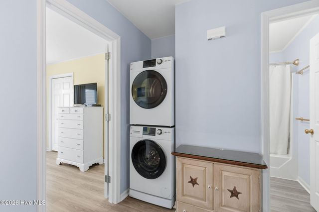 1401 Canal Drive Apt 3, Carolina Beach, NC 28428