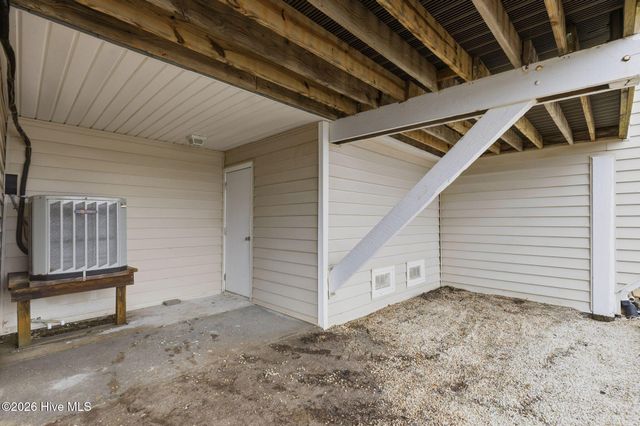 1401 Canal Drive Apt 3, Carolina Beach, NC 28428