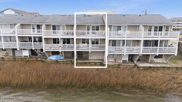 1401 Canal Drive Apt 3, Carolina Beach, NC 28428