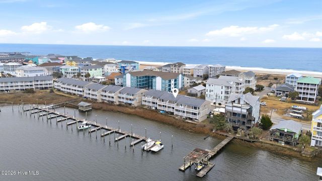 1401 Canal Drive Apt 3, Carolina Beach, NC 28428