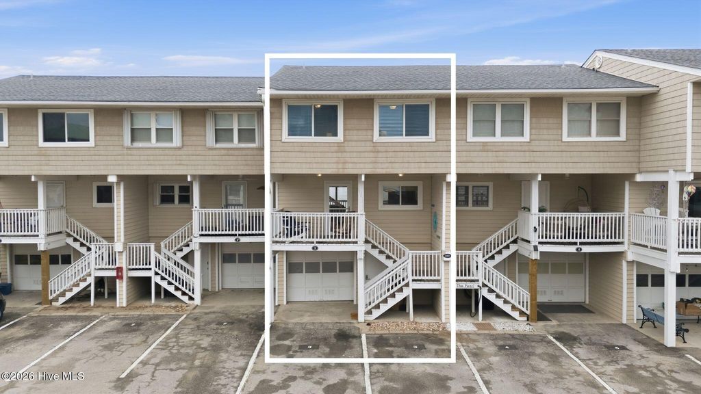 1401 Canal Drive Apt 3, Carolina Beach, NC 28428