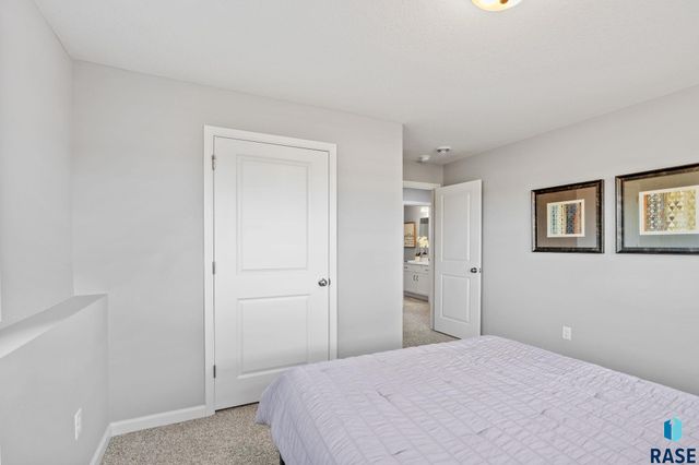 2720 S Copper Creek Ave Avenue, Sioux Falls, SD 57110