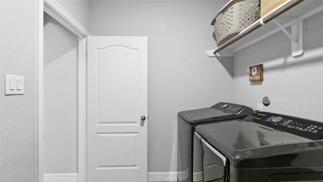 216 Elianne Lace Court, Conroe, TX 77318