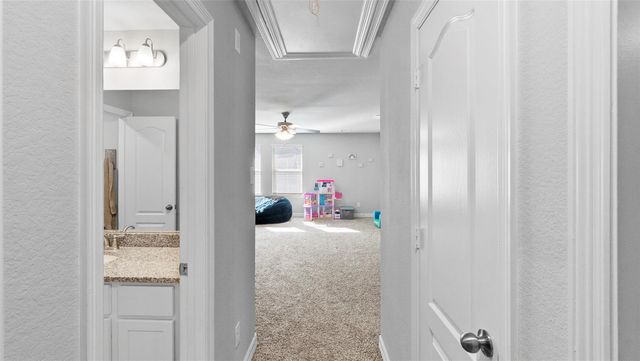 216 Elianne Lace Court, Conroe, TX 77318