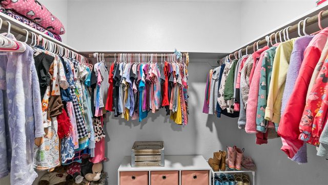 216 Elianne Lace Court, Conroe, TX 77318