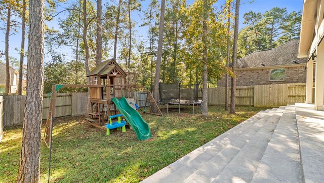 216 Elianne Lace Court, Conroe, TX 77318