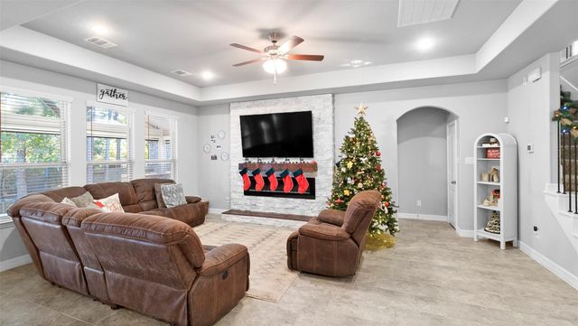 216 Elianne Lace Court, Conroe, TX 77318