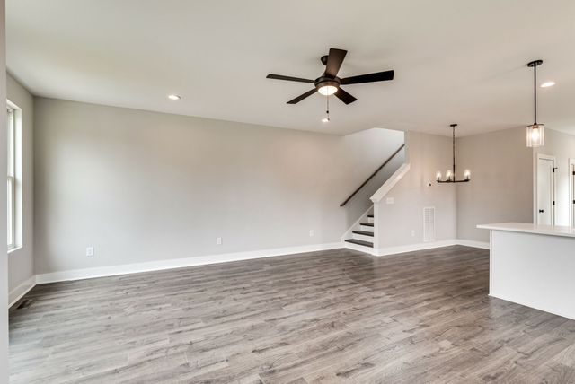 926 E Old Hickory Blvd, Madison, TN 37115