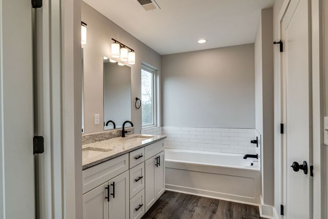 926 E Old Hickory Blvd, Madison, TN 37115