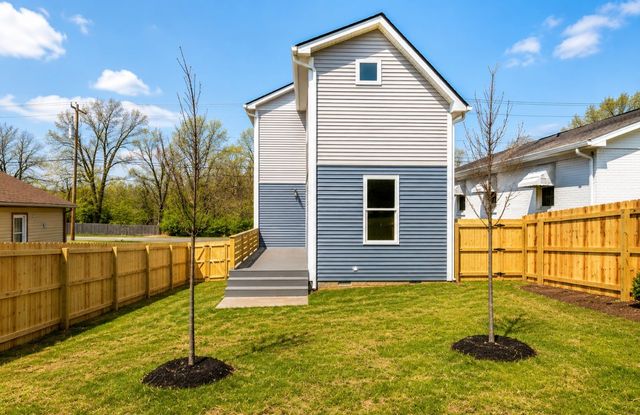 926 E Old Hickory Blvd, Madison, TN 37115