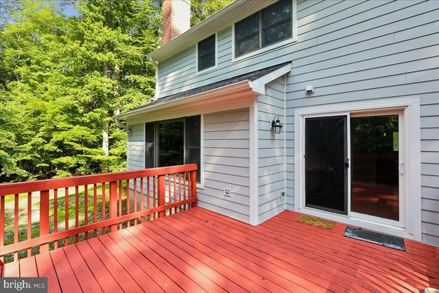 8253 HONEYSUCKLE RD, Manassas, VA 20112