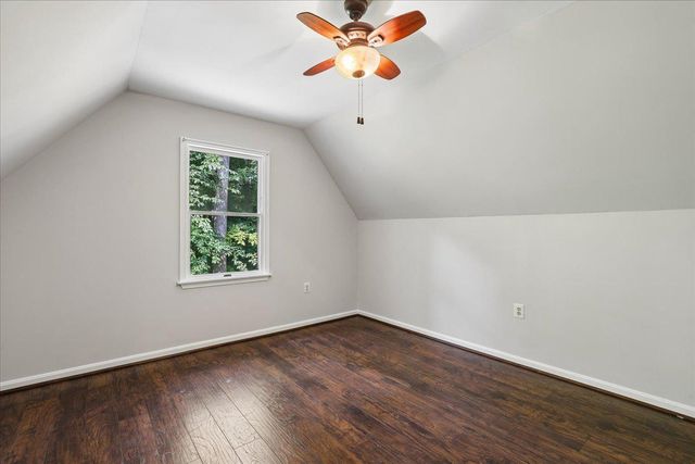 8253 HONEYSUCKLE RD, Manassas, VA 20112