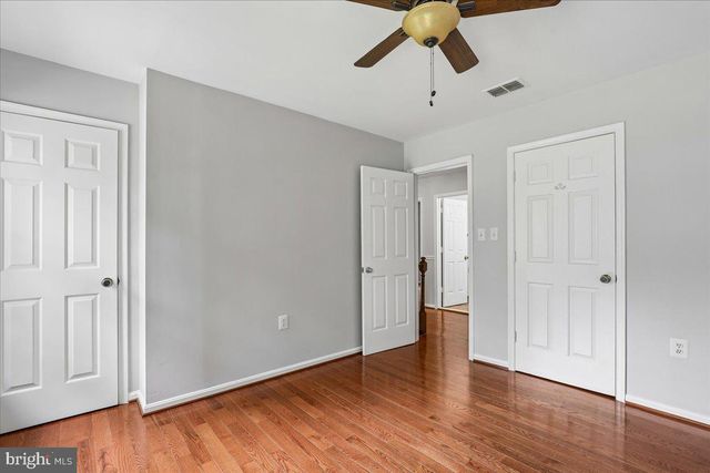 8253 HONEYSUCKLE RD, Manassas, VA 20112