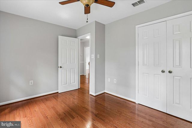 8253 HONEYSUCKLE RD, Manassas, VA 20112