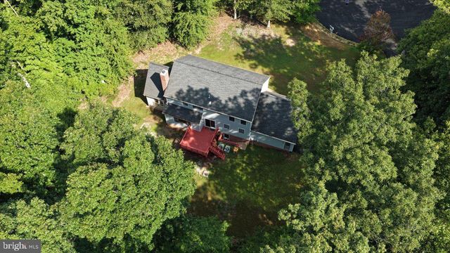8253 HONEYSUCKLE RD, Manassas, VA 20112