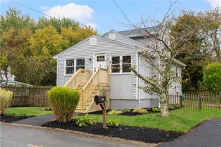 11 Saint Claire Avenue, Warwick, RI 02889