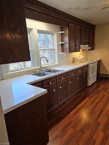 2790 Mountain View Church Road, King, NC 27021