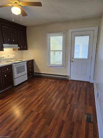 2790 Mountain View Church Road, King, NC 27021