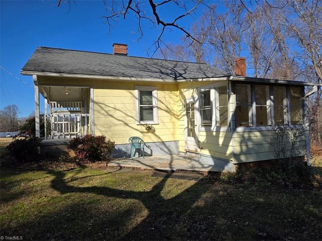 2790 Mountain View Church Road, King, NC 27021