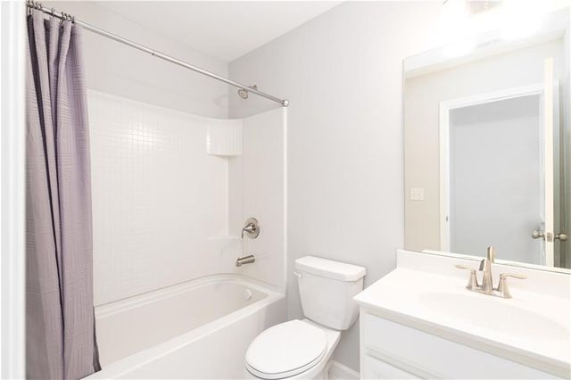770 Sunset Park Drive, Suwanee, GA 30024