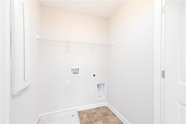 770 Sunset Park Drive, Suwanee, GA 30024
