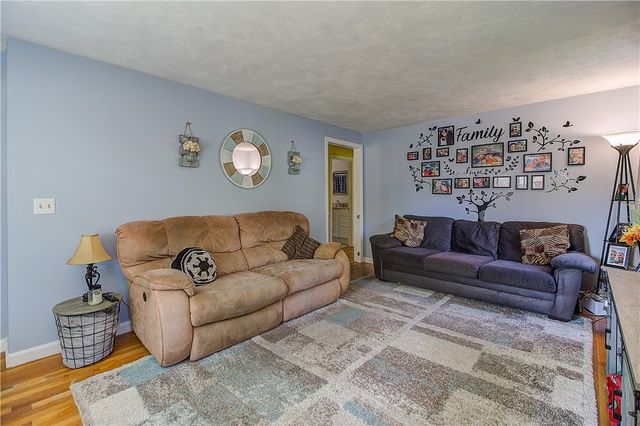 55 Marshall Avenue, Warwick, RI 02886
