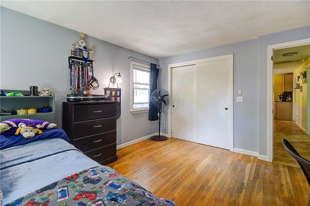 55 Marshall Avenue, Warwick, RI 02886