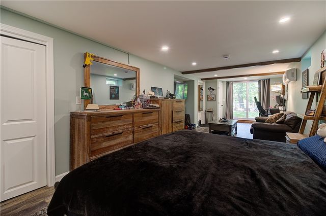 55 Marshall Avenue, Warwick, RI 02886