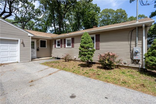 55 Marshall Avenue, Warwick, RI 02886