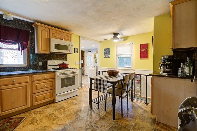 55 Marshall Avenue, Warwick, RI 02886
